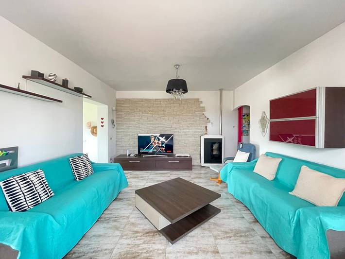 H 51 Family House: Your Ideal Vacation Home in Central Budoni