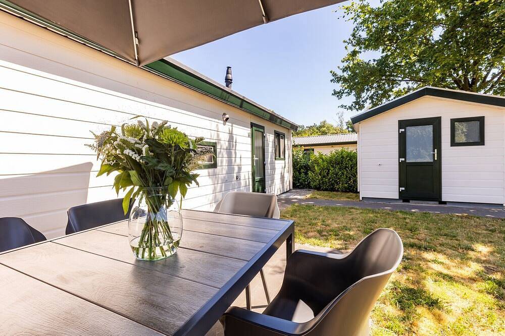 Chalet in Brabant with Spacious Garden in Veldhoven, North Brabant