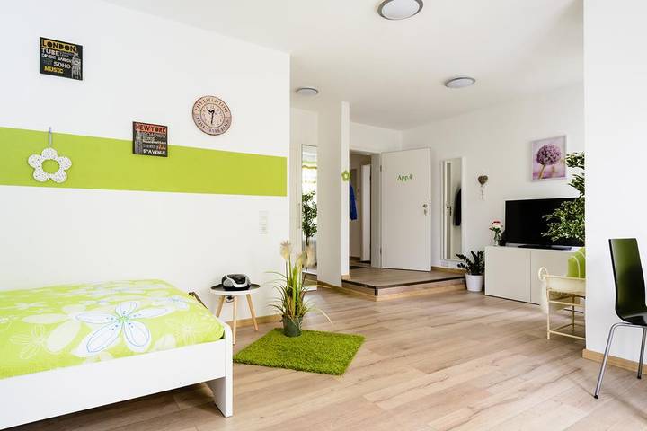 Ganze Ferienwohnung, Breisach Appartements - Ferienwohnung mit 30 qm für max. 2 Personen in Breisach (Kernstadt), Breisach am Rhein