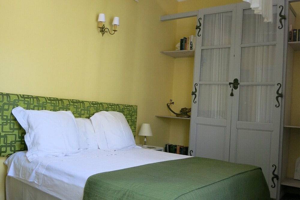 Ganze Wohnung, Luxury Apartment (4-5 People) In A 17th Century Residence in Montagnac, Mittelmeerküste (Frankreich)