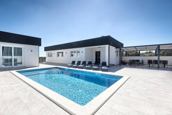 Villa für 4 Personen, mit Garten und Terrasse sowie Pool in Istrien - 2