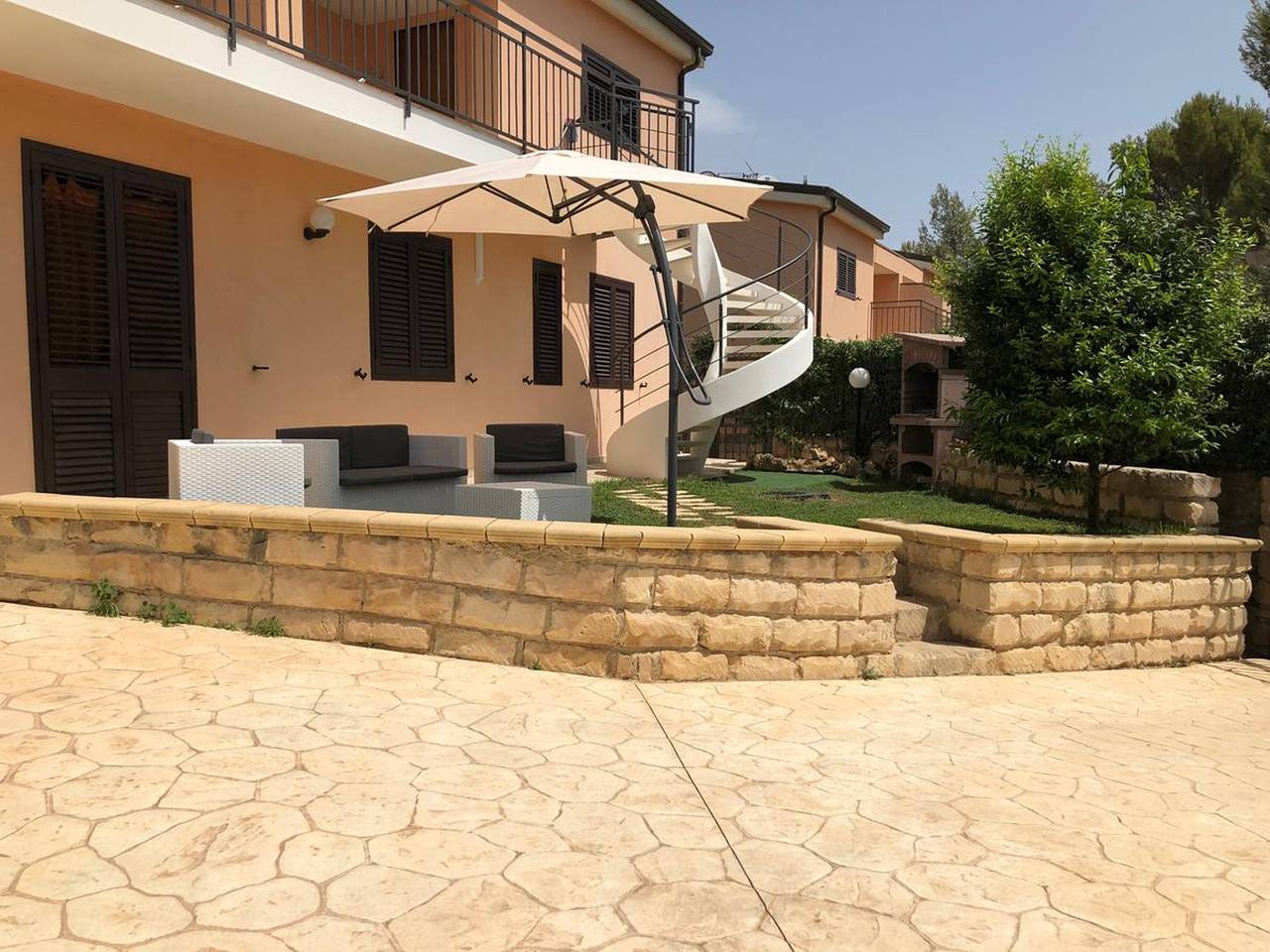 Ganze Wohnung, Charmante Wohnung in Lido di Noto mit eingezäuntem Garten in Spiaggia di Eloro, Lido di Noto