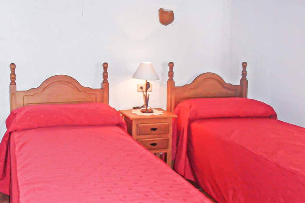Awesome home in Malaga with house a panoramic view in Campanillas, Almogía