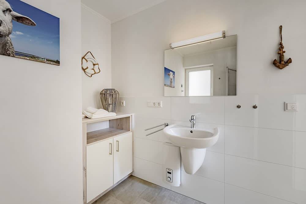 Ganze Wohnung, Ferienwohnung/App. für 2 Gäste mit 30m² in Husum in Husum Hafen, Husum