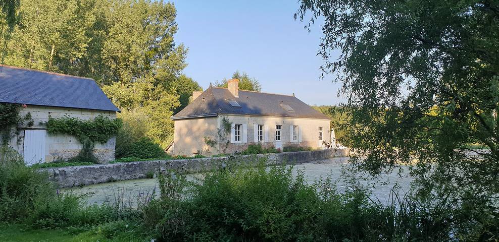 Gîte pour 6 personnes, avec vue sur le lac ainsi que jardin et terrasse