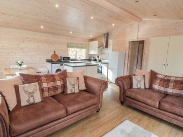 Log Cabin for 6 People in Ashover, Derbyshire, Photo 1