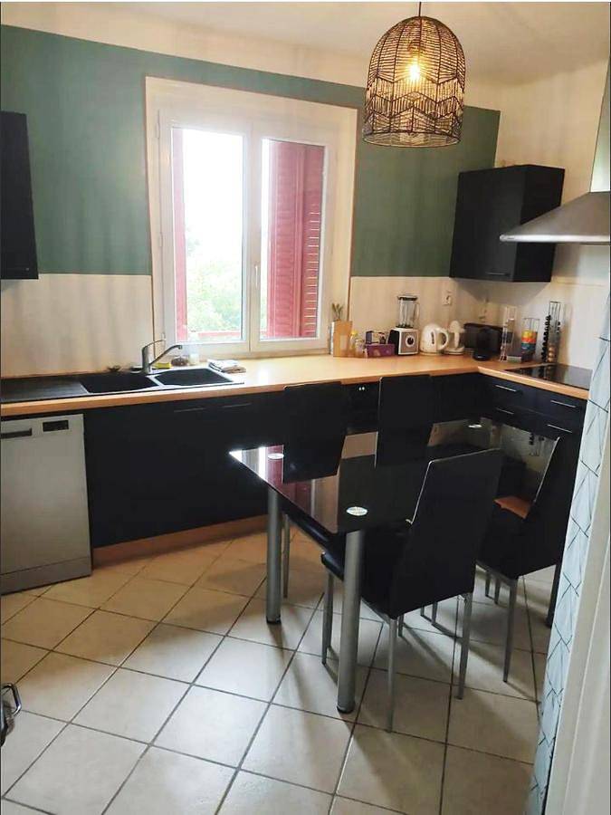 Gîte pour 4 personnes, avec balcon à Bron - 3