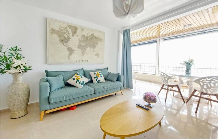 Ganze Ferienwohnung, Appartement mit Pool und Terrasse, 2,5 km von Playa del Faro entfernt in Platja de Sant Antoni (Cullera), Cullera