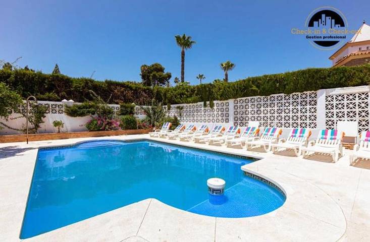 Casa rural para 16 personas, con jardín y piscina en Churriana - 2