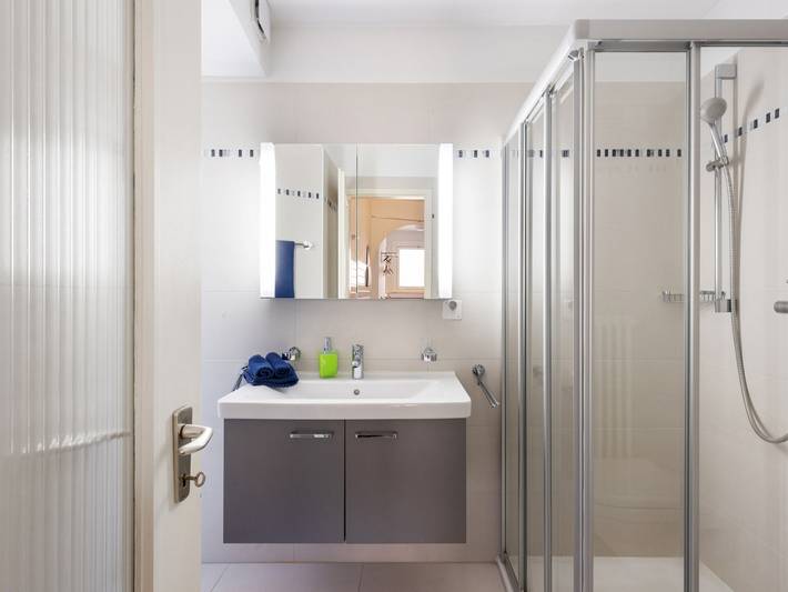 Apartamento entero, Casa Eduardo Apt.1 in Ronco sopra Ascona, Alpes Ticineses y del Verbano