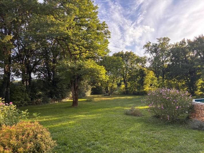 Location de vacances pour 11 personnes, avec piscine et terrasse à Sougères-en-Puisaye - 3