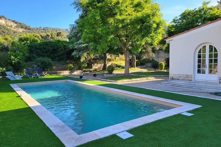 Maison de vacances pour 6 personnes, avec Terrasse ainsi que Jardin et Piscine à Aubagne