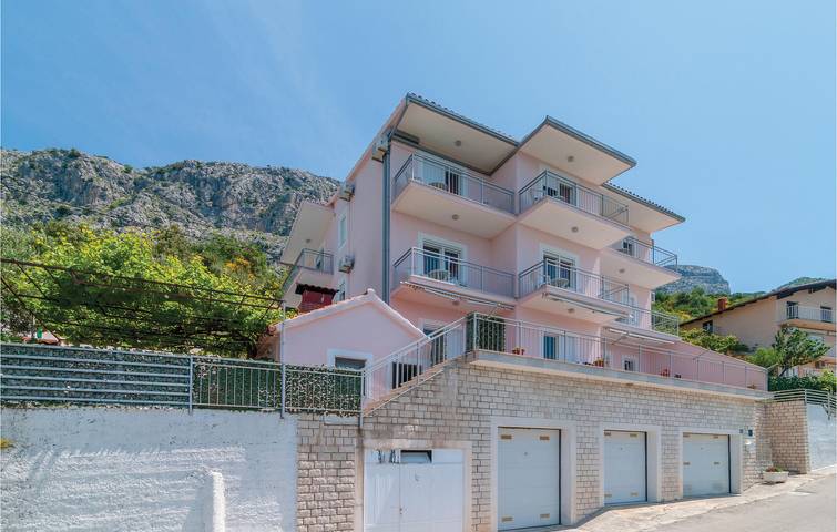 Dom dla 16 osób w Omiš