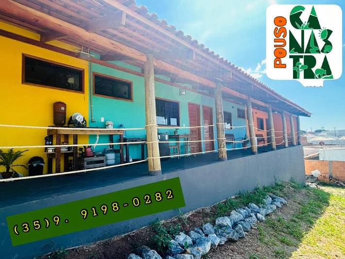 Casas e apartamentos de temporada para 2 pessoas, com terraço e vista e ainda jardim, com animais de estimação em São João Batista do Glória