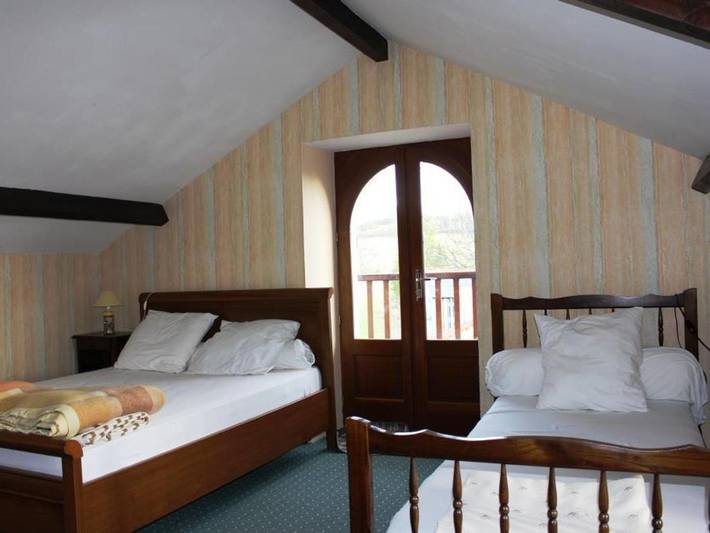 Location de vacances pour 5 personnes, avec terrasse et jardin, animaux acceptés à Saint-Paul-Lizonne - 4