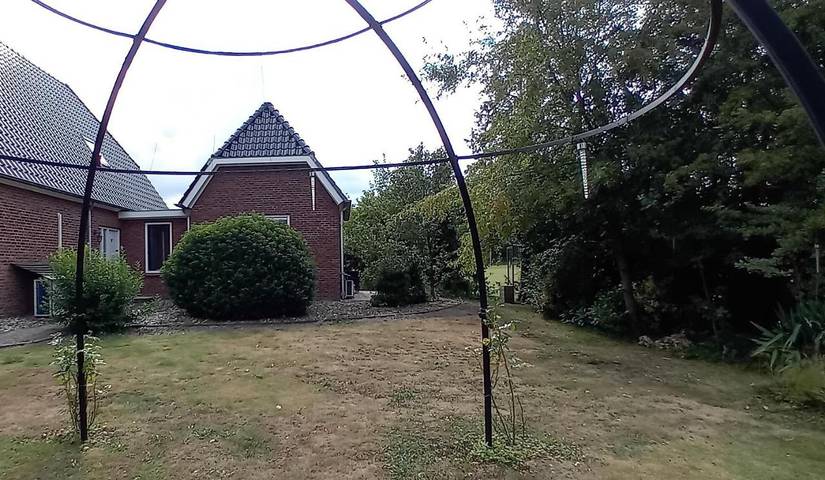 Ferienwohnung für 2 Personen, mit Terrasse und Garten sowie Ausblick