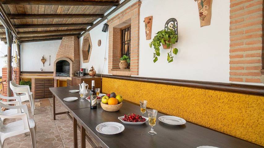 Casa rural para 16 personas, con Balcón/Terraza y Piscina en Cuevas de San Marcos - 4