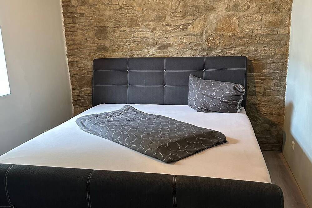 Ganze Wohnung, Backstage, außergewöhnlich Wohnen mit Stil, mit Whirlpool und Garten in Schmidtheim, Dahlem