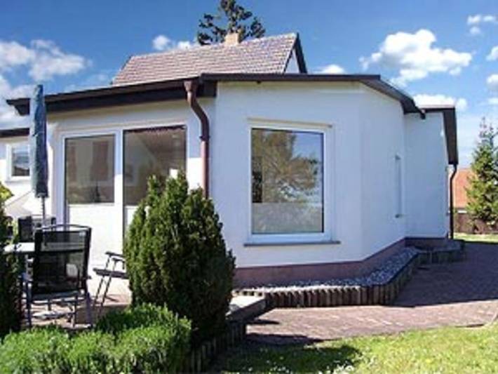 Bungalow für 6 Personen, mit Terrasse und Garten