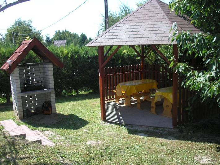 Ferienhaus für 10 Personen, mit Balkon und Terrasse sowie Garten und Ausblick in Gyenesdias - 4