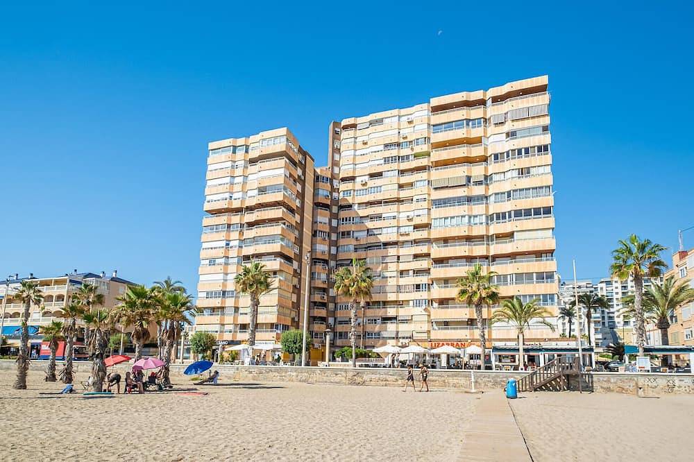 Entire apartment, Beautiful apartment in El Campello in Playa Carrer La Mar, el Campello
