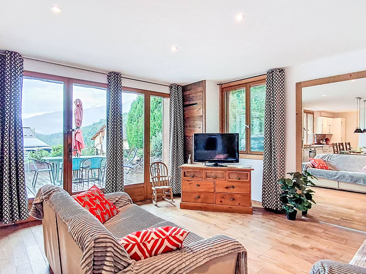 Ganze Wohnung, Bellentre Chalet le Pommier 5 in Bellentre, La Plagne-Tarentaise