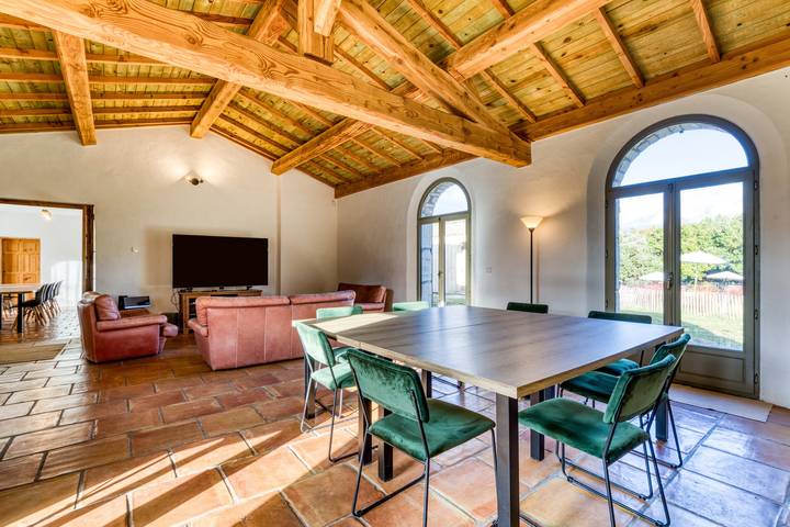 Grand gîte avec piscine de 25 m. et spa avec vue sur la montagne à 20 min. de Montpellier in Saint-Mathieu-de-Tréviers, Côte méditerranéenne (France)