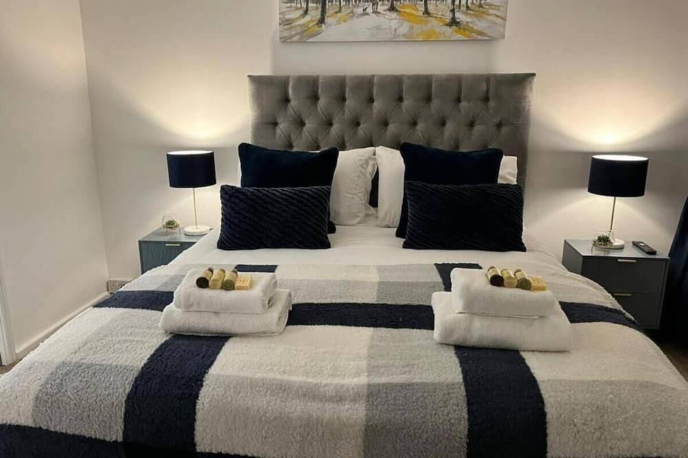 3Br Prenton,Wirral close to Liverpool,Chester&local beaches\n4xtvs,fastwifi in Merseyside