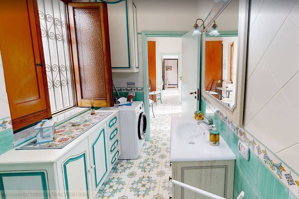 Apartamento entero, Villa Mar-isa - Sea view and jacuzzi. A few steps from the beach in Vietri sul Mare, Costa Amalfitana