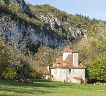Cottage pour 3 personnes, avec jardin à Saint-Cirq-Lapopie