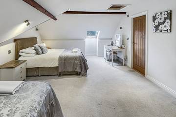 Bungalow for 12 People in Porlock, Exmoor, Photo 1