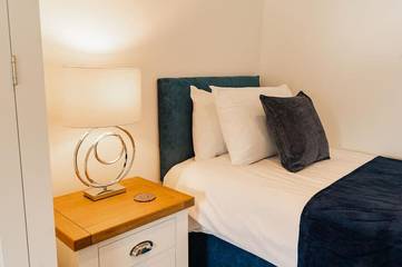 Apartment for 4 People in Merseyside, Photo 3