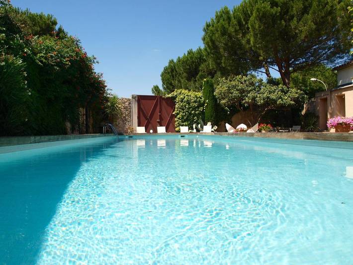 Chambre d’hôte pour 2 personnes, avec Terrasse ainsi que Jardin et Piscine