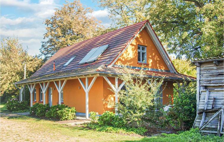 Ferienhaus für 10 Personen, mit Garten und Sauna in Fehrbellin