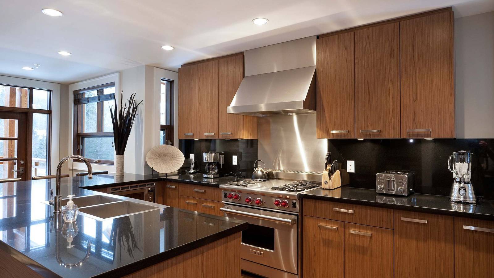 Geheel appartement, Cozy townhouse w  hot tub   patio in Whistler, Whistler Blackcomb