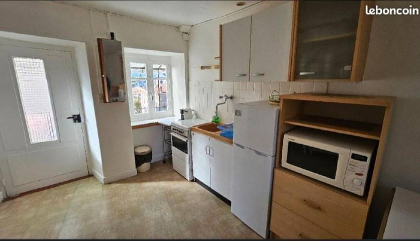 Location de vacances pour 4 personnes, avec jardin ainsi que balcon et vue à Massiac - 3