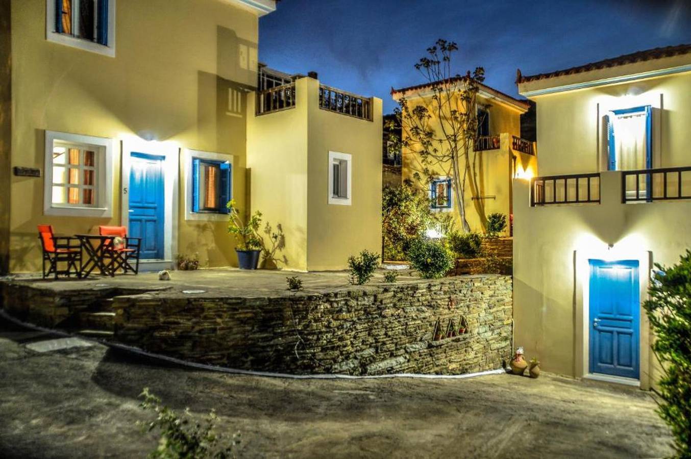 Ganze Ferienwohnung, Ferienwohnung für 2 Personen mit Garten in Andros