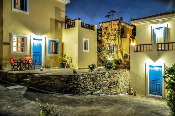 Gîte pour 2 personnes, avec jardin dans Andros - 3