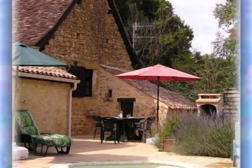 Casa de piedra perigordiana con piscina exclusiva in Mauzac-et-Grand-Castang, Périgord Pourpre