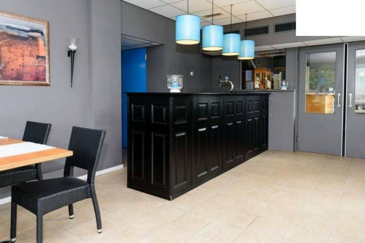 Comfort Double Room with Shower in Fauquemont, Limburg (Pays-Bas)