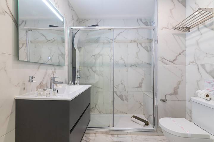 Appartement entier, Appartement luxueux avec vue sur la plage – Praia da Rocha in Praia da Rocha, Portimão