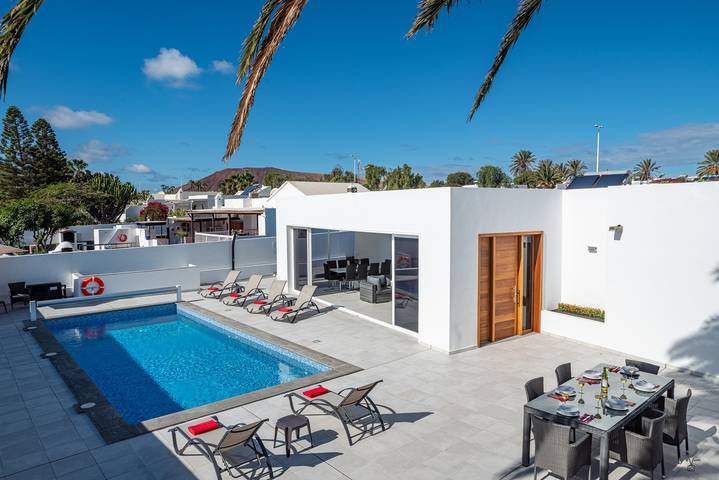 Chalet para 8 personas, con jacuzzi además de jardín y piscina en Lanzarote - 2