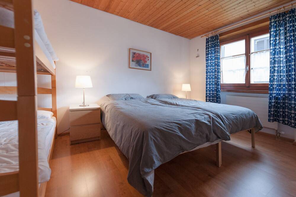 Ganze Wohnung, Gemütliche Ferienwohnung in Bergün, Graubünden mit traumhafter Aussicht in Bergün, Engadin
