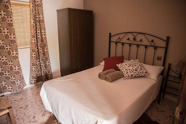 Gîte pour 10 personnes, avec jardin ainsi que terrasse et piscine à Loja - 3