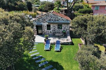 Gîte pour 2 personnes, avec jardin à Puget-sur-Argens