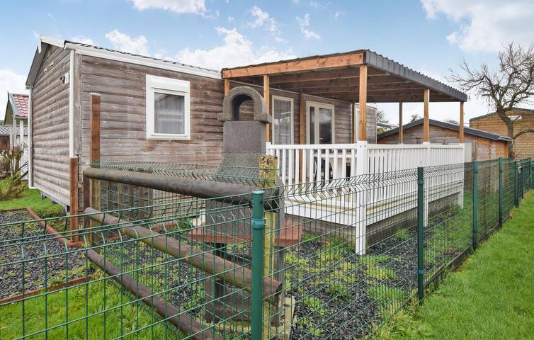 Location de vacances pour 8 personnes, avec jardin et terrasse, animaux acceptés à Grandcamp-Maisy