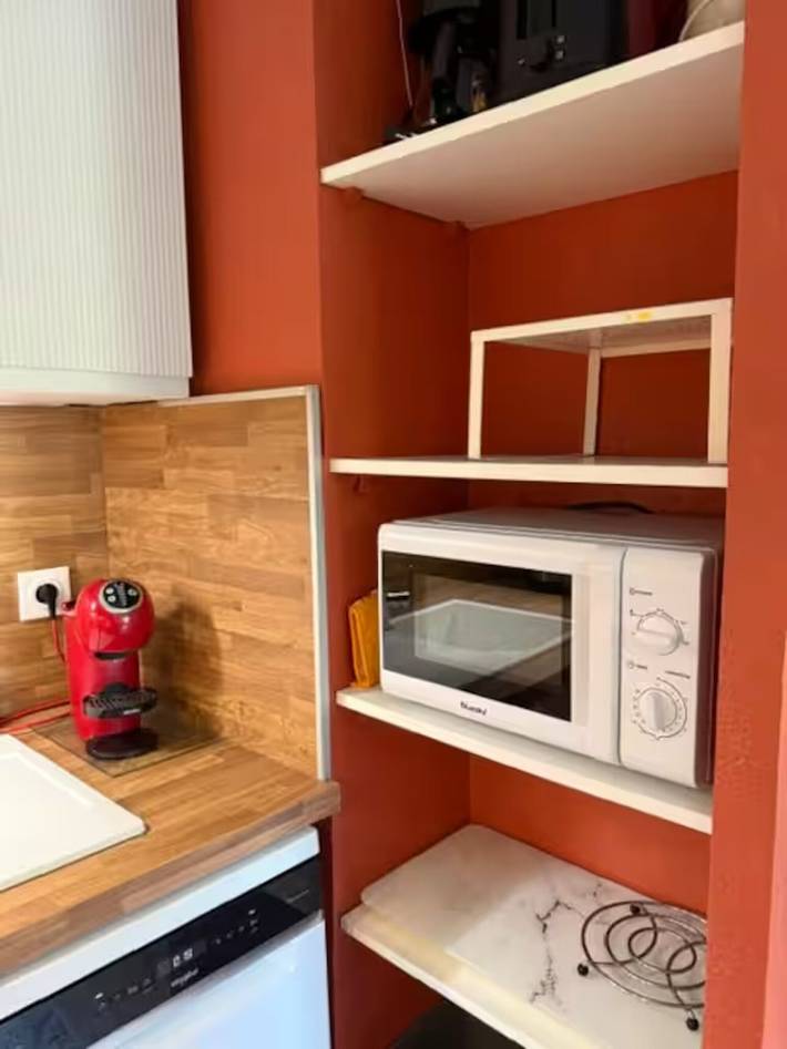 Entire apartment, Apartment 'Bel Appartement À Saint-lary-soulan' with Mountain View and Shared Pool in Saint-Lary-Soulan, Pyrenees National Park
