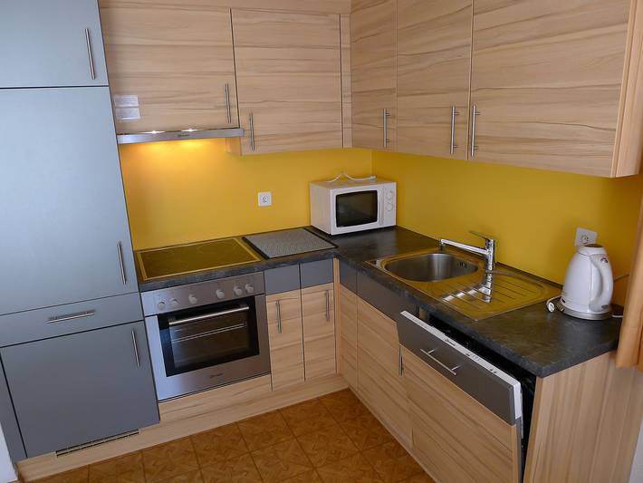 Gîte pour 4 personnes, avec vue ainsi que jardin et terrasse, animaux acceptés à Saas-Grund - 2