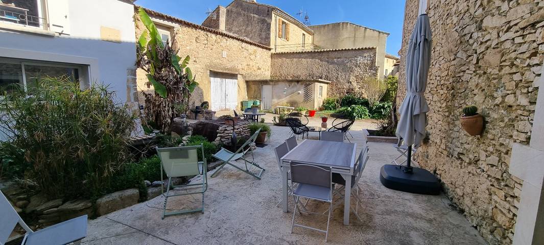 Chambre d’hôte pour 2 personnes, avec jardin ainsi que piscine et jacuzzi dans le Gard - 2