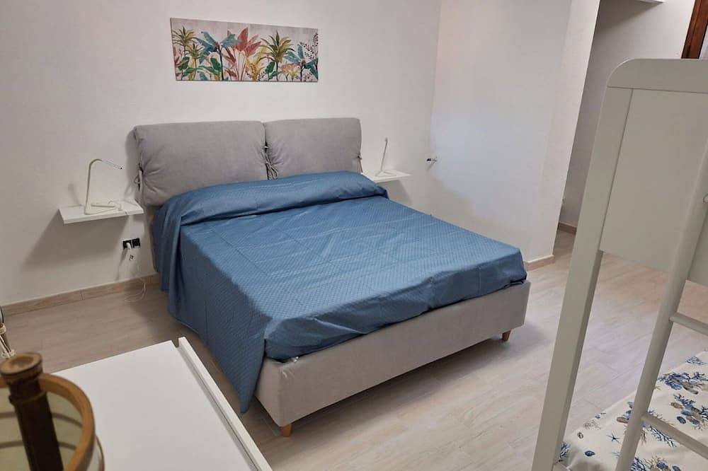 Entire apartment, Beautiful apartment for 6 people with Tv in Teulada, Cagliari Province